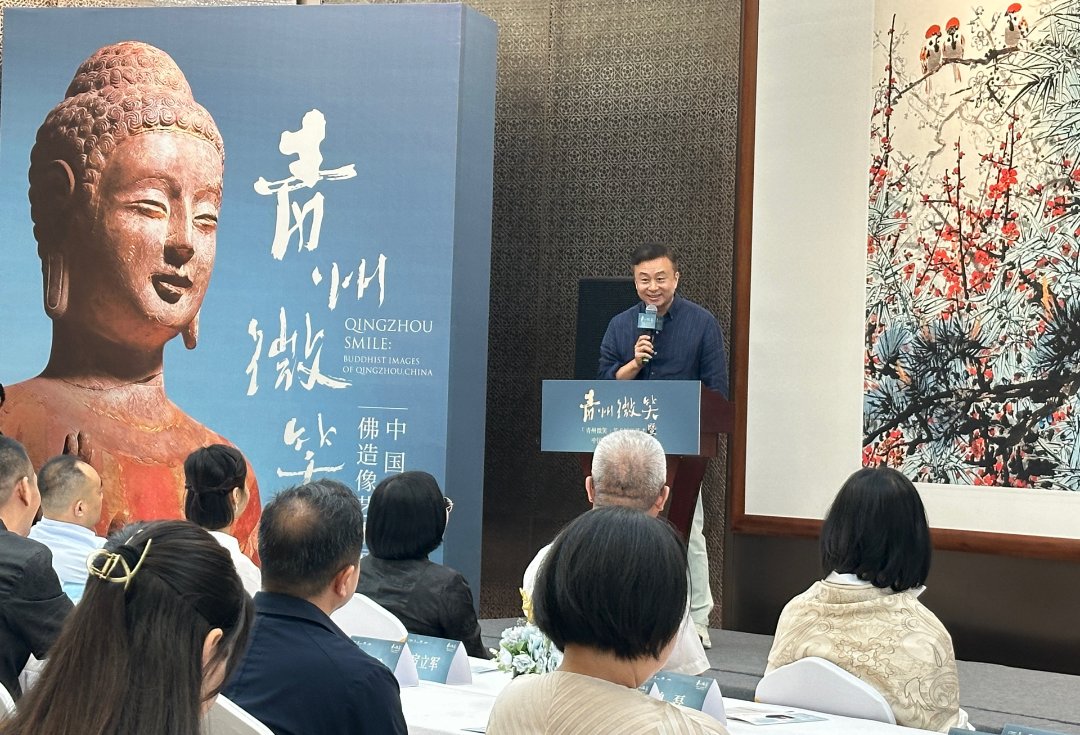 中国佛造像艺术交流会现场。中青报·中青网记者 林洁/摄