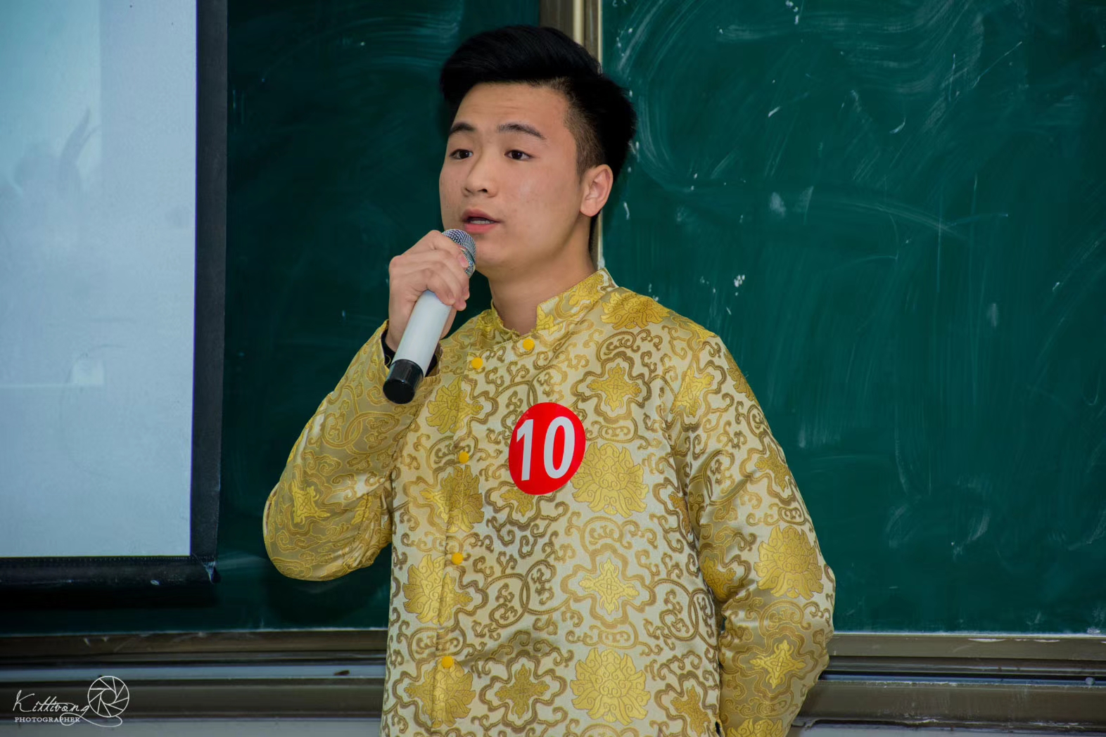 杨光童参加2019中国—东盟教育交流周“汉语桥-诗琳通公主杯”东盟国家在华留学生演讲大赛选拔赛