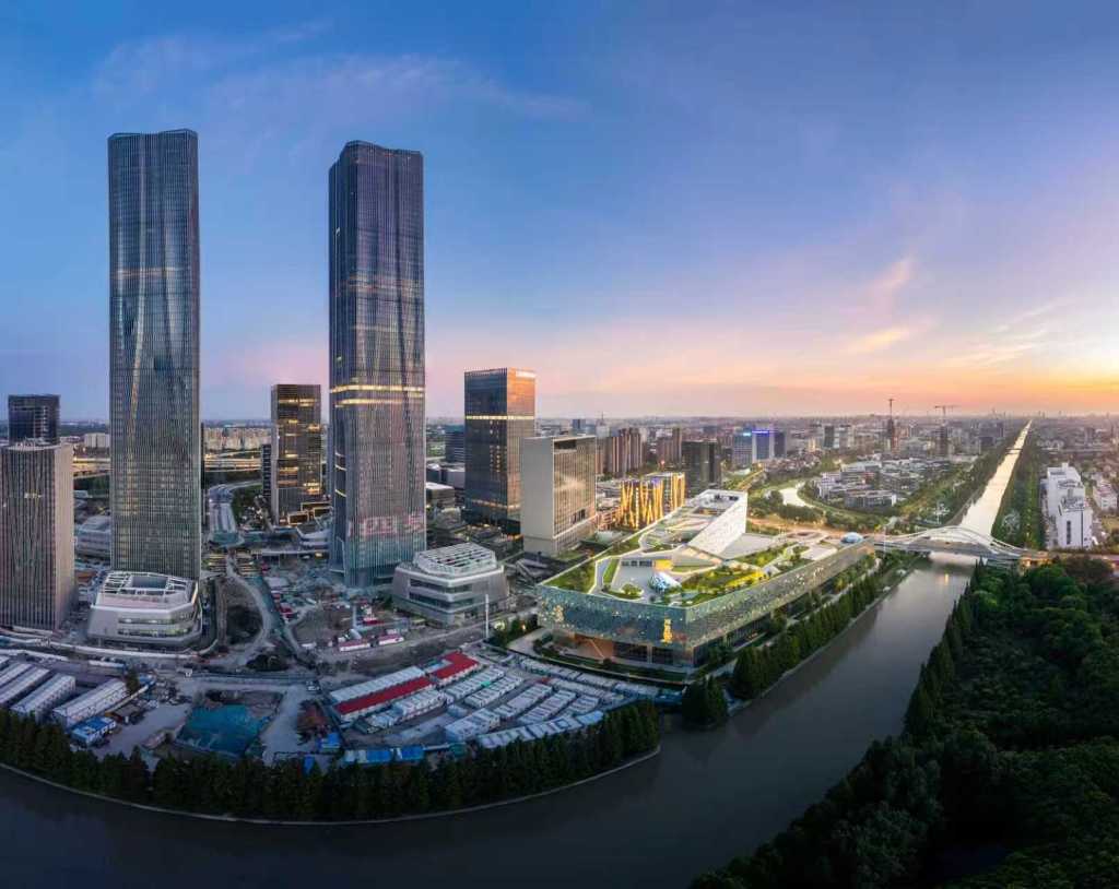 张江科学城，张江科学之门。本文图片均为 受访者 供图