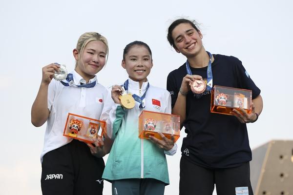 2025年8月13日，成都，2025成都世运会跑酷女子自由式决赛，商春松夺金。视觉中国供图