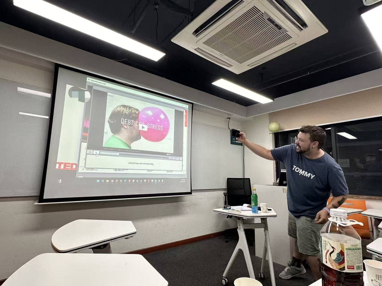 外教Henrico Marks授课中。受访者供图