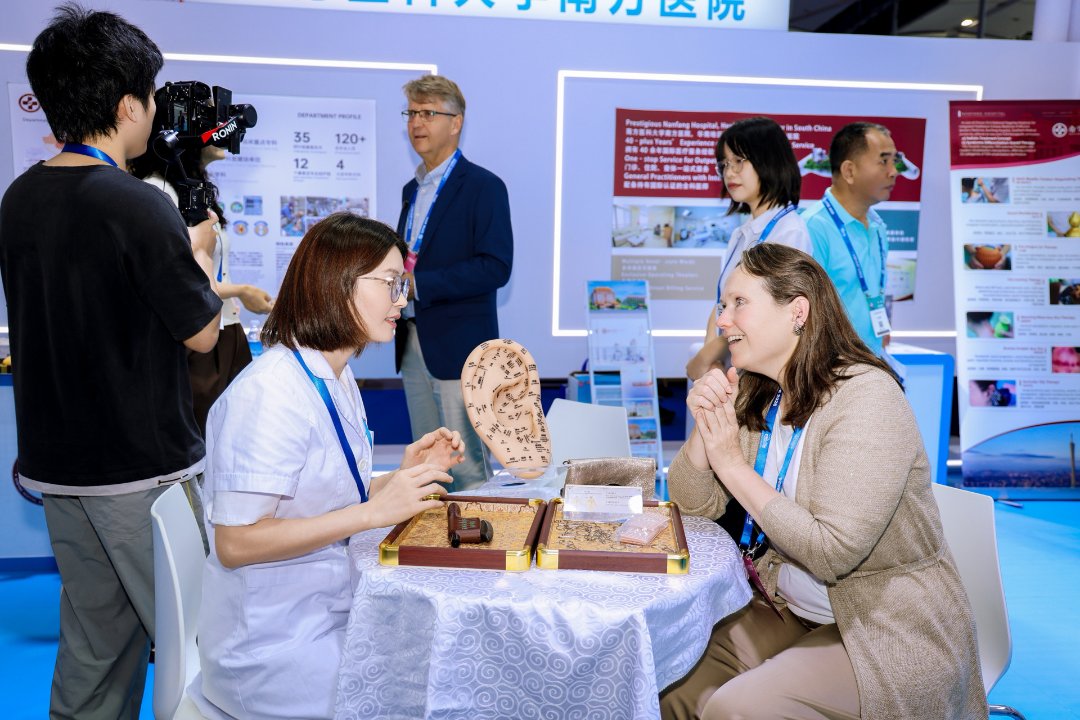 全新增设的国际医疗旅游展区。主办方供图