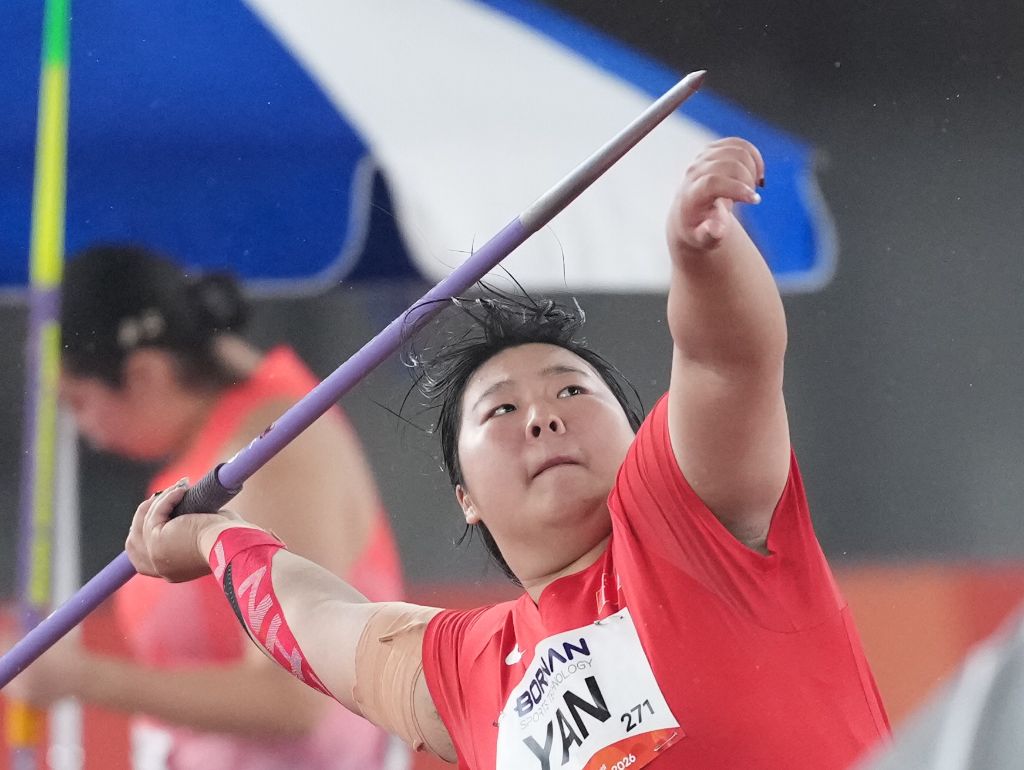 9月27日，中国选手严子怡在女子标枪比赛中。新华社记者 雒圆 摄